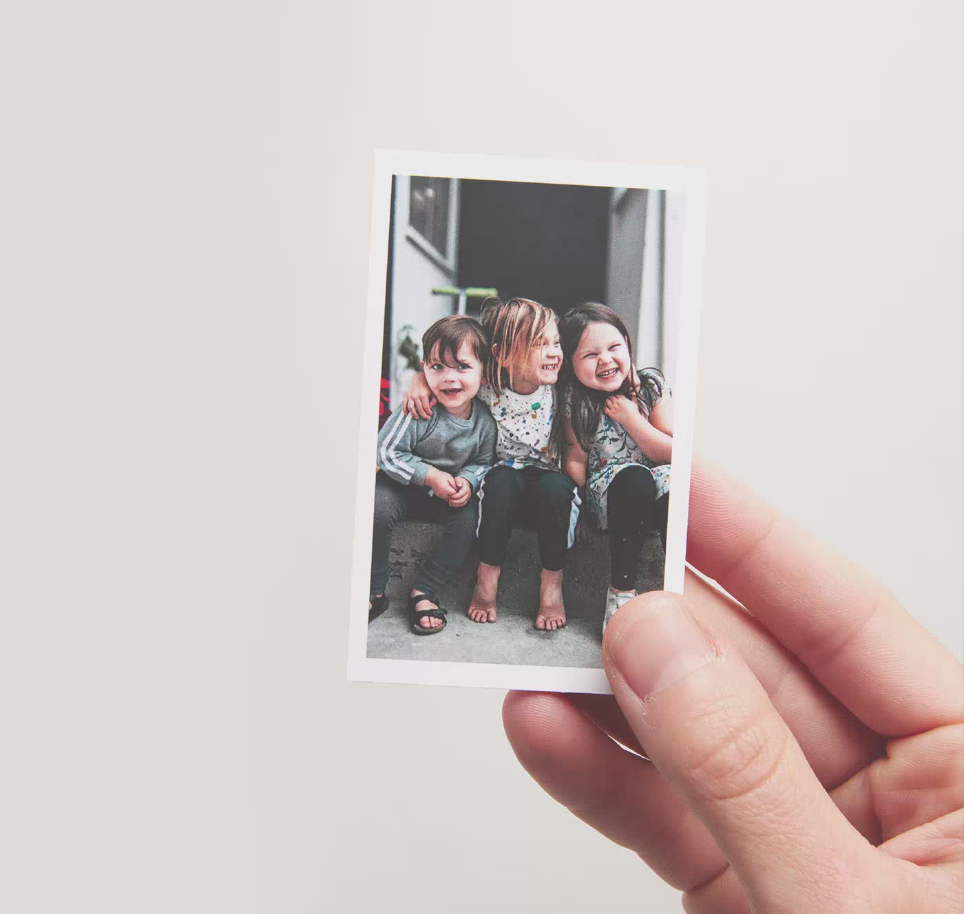 伶 mini square photo Mini-Square Photo Prints | Small Photo Prints | Inkifi